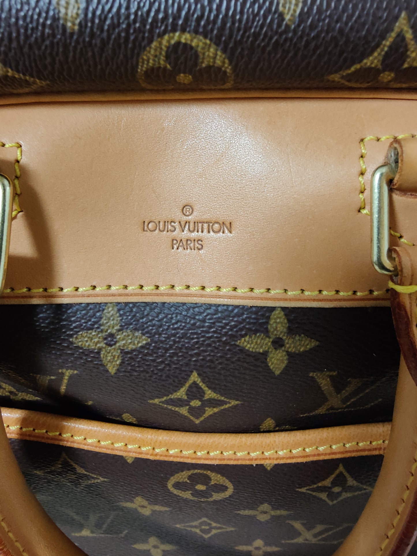 Louis Vuitton Deauville